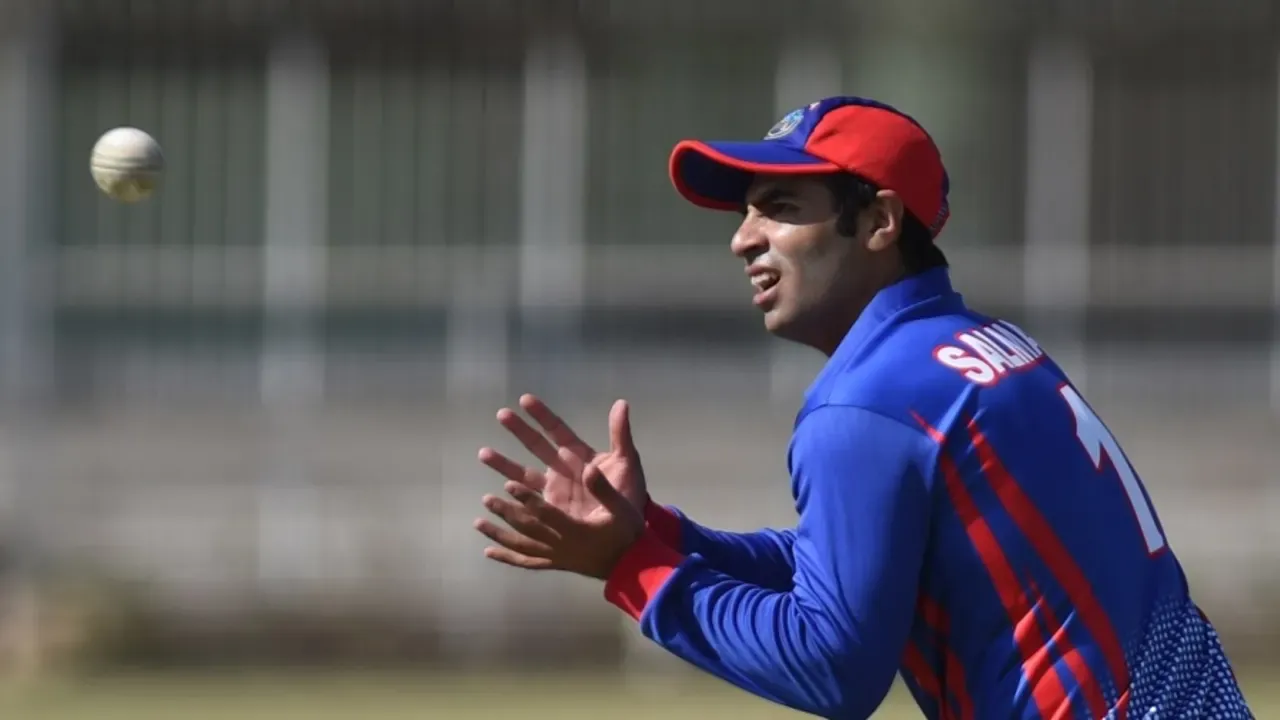 Pak cricketer Salman Butt advises